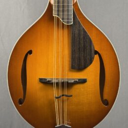 Eastman MDO605 Deluxe Octave Mandolin