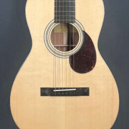 Eastman E10P Parlor Guitar