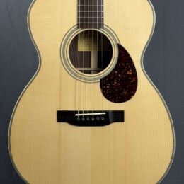 Eastman E20OM Acoustic Guitar