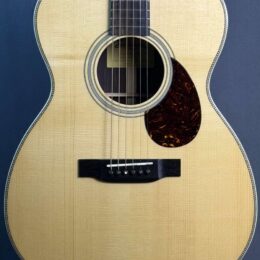 2022 Eastman E20OM Acoustic Guitar