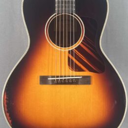 Used Eastman E22OOSS-V  Guitar