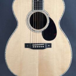 2020 Eastman E40OM Guitar