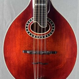 Eastman MD604 Acoustic Electric Mandolin
