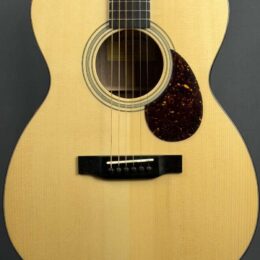 2021 Eastman E10OM Guitar